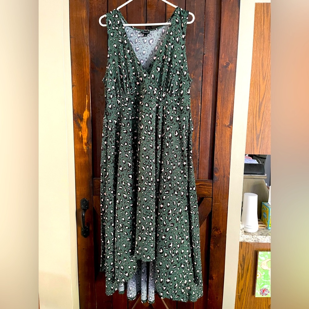 Torrid leopard print hi-lo dress size 2 (18/20)